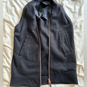 Lululemon departure vest soft black